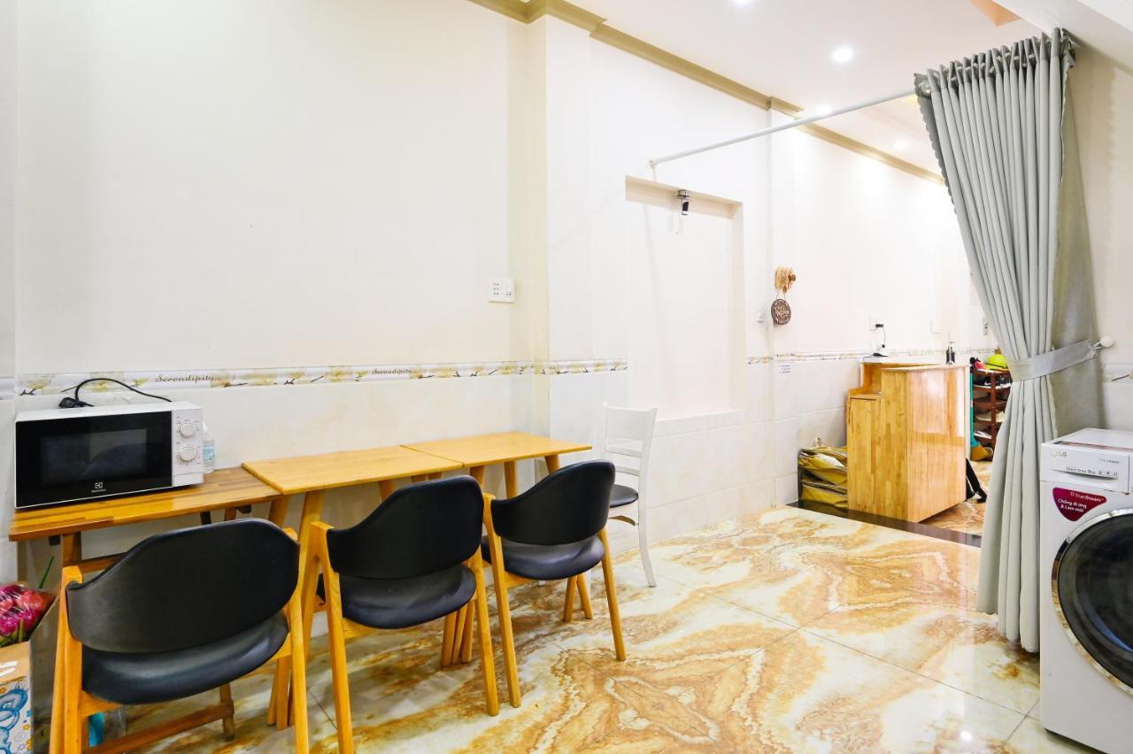 Huyen House Appartement Ho Chi Minh-stad Buitenkant foto